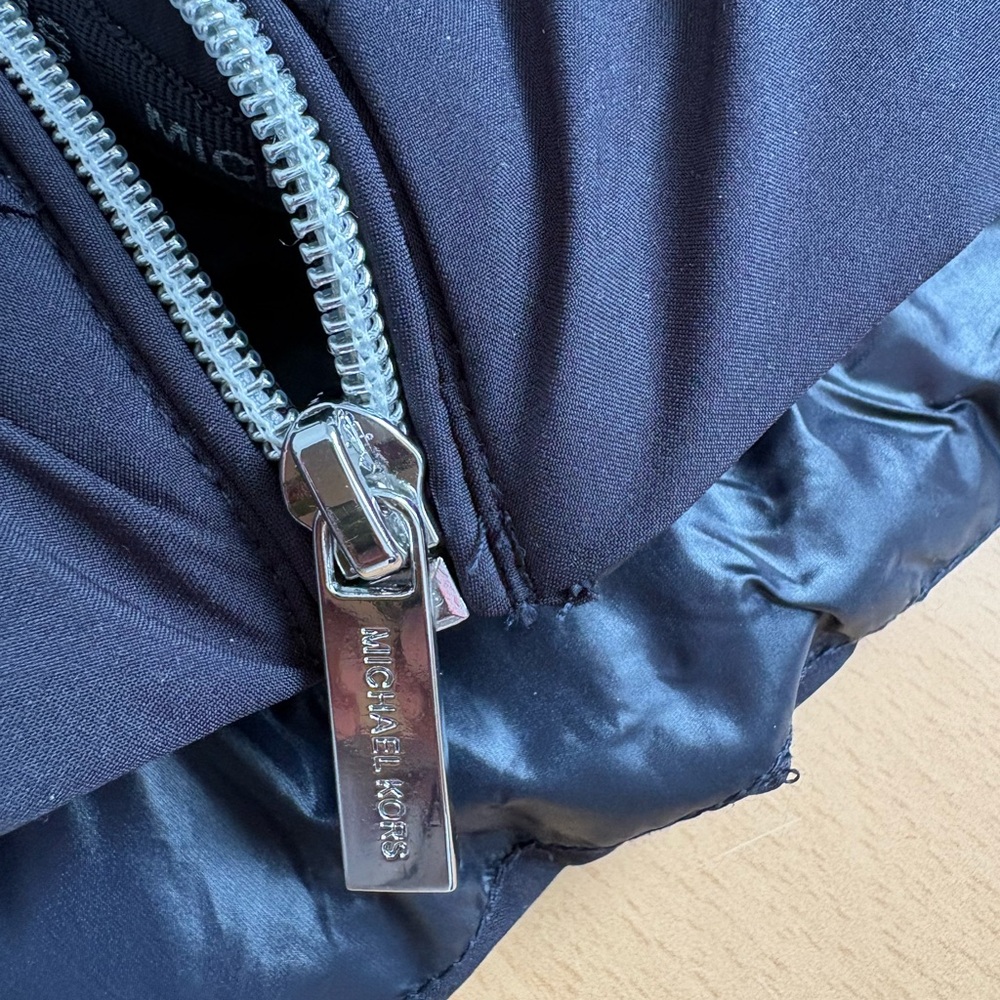 NWT -Michael Kors Black Quilted Hooded Puffer Jacket M - Picture 6 of 16
